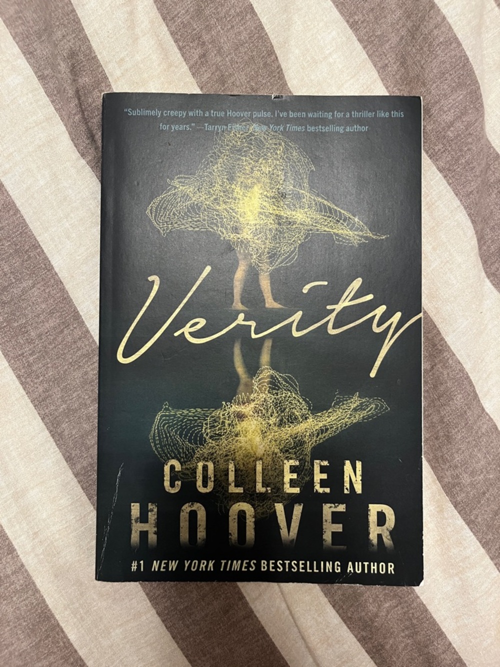 Verity by Colleen Hoover - Black & Gold Paperback